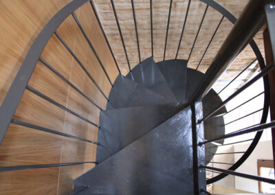 Detalle Escalera Caracol por Arquoom arquitectos Sevilla